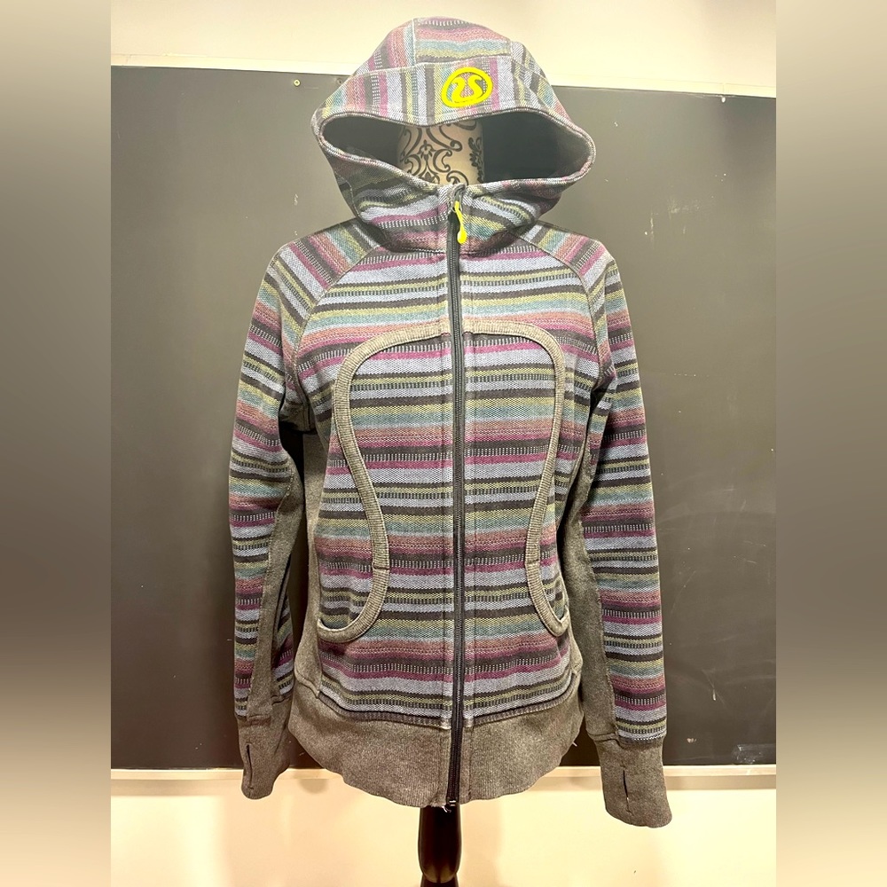 ⭐️Lululemon Scuba 075